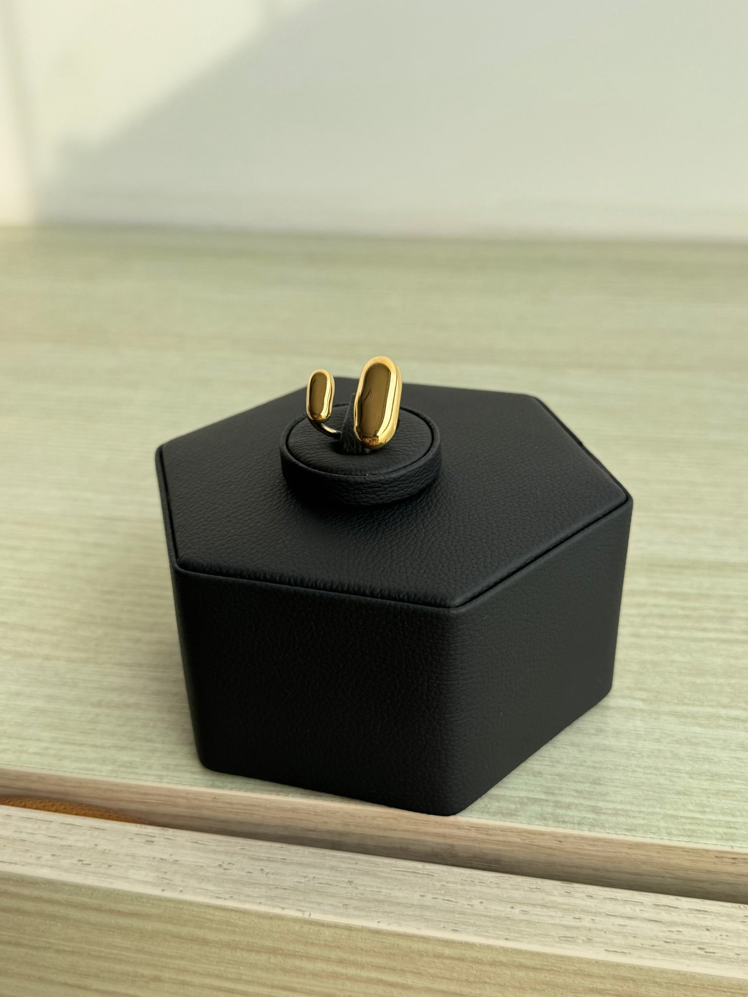 Anillo Golden Bold Line - IXIA