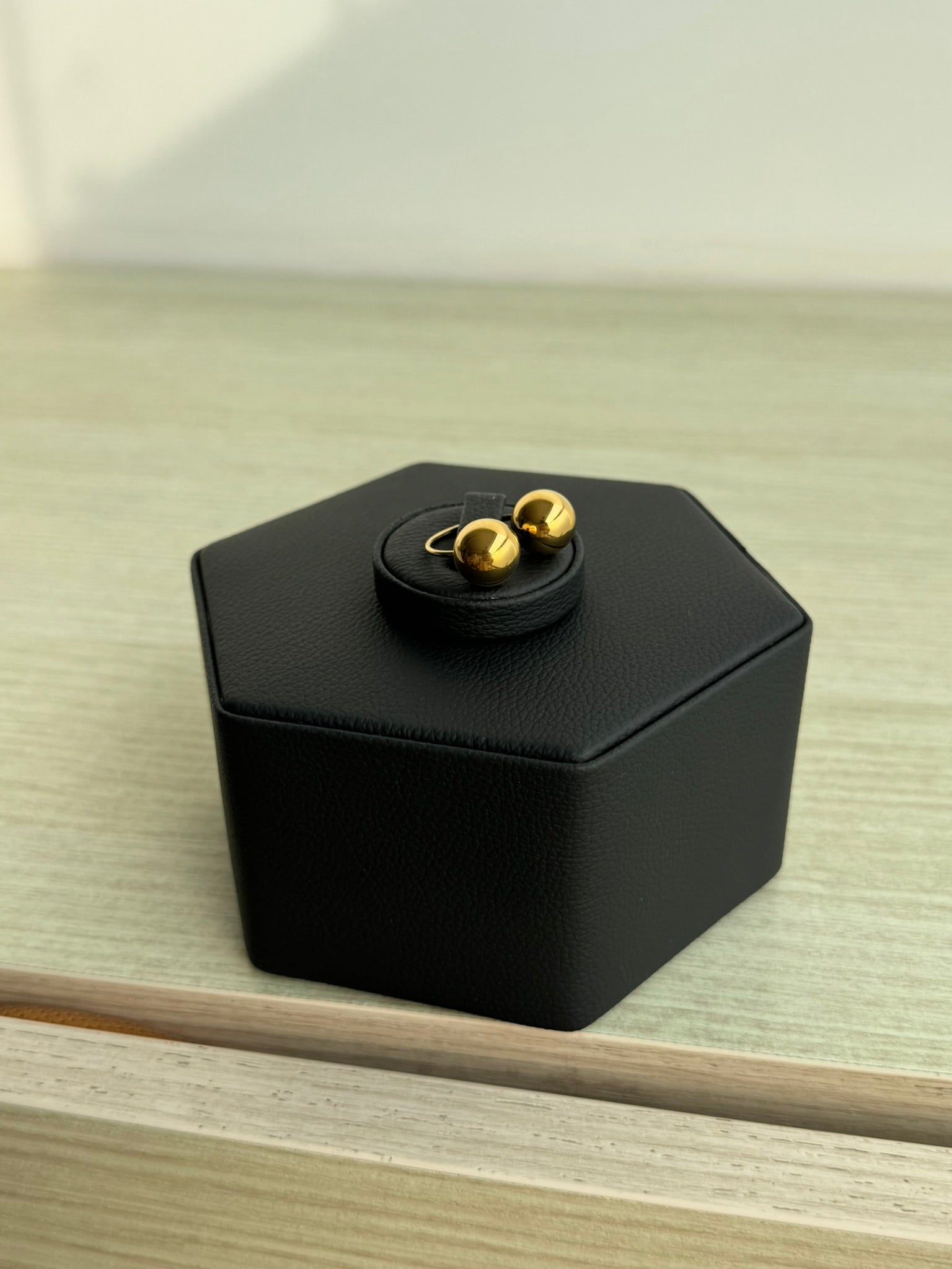 Anillo Golden Double Pearl - IXIA