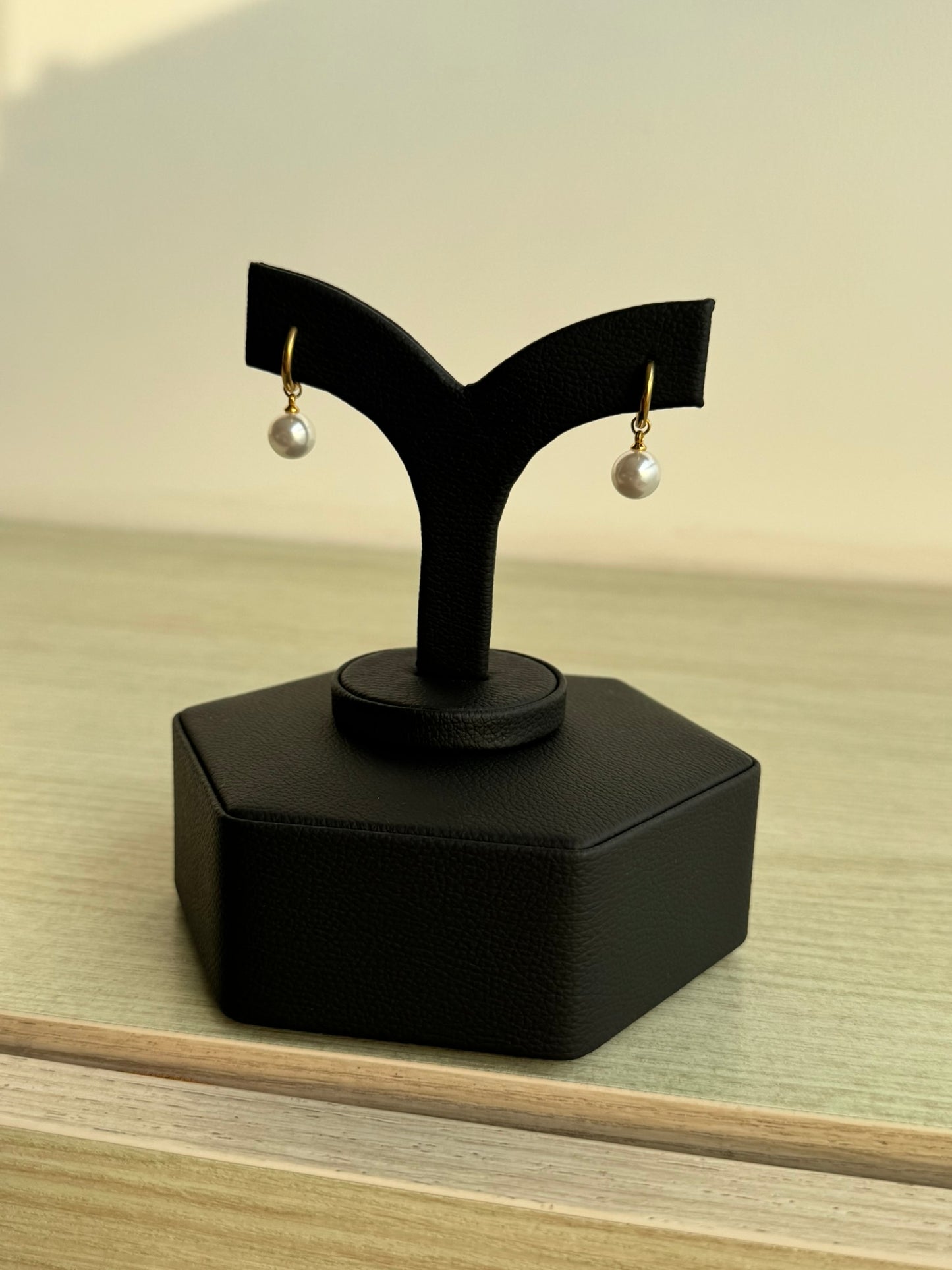 Aretes Golden Pearl Line - IXIA