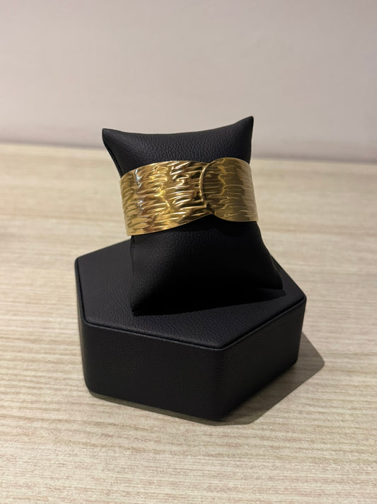 Brazalete Golden Hammered Cuff - IXIA