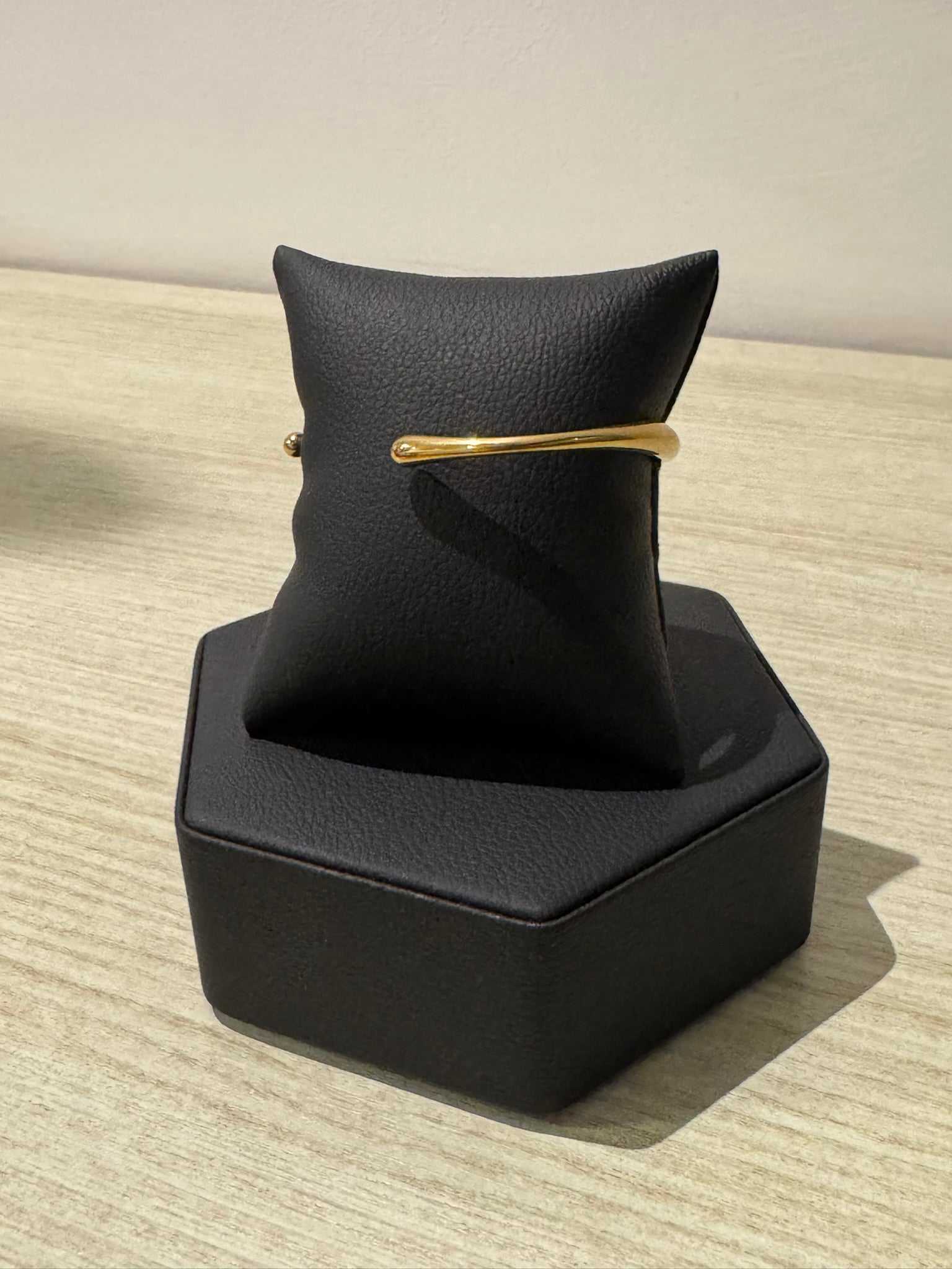 Brazalete Golden Open Bar - IXIA