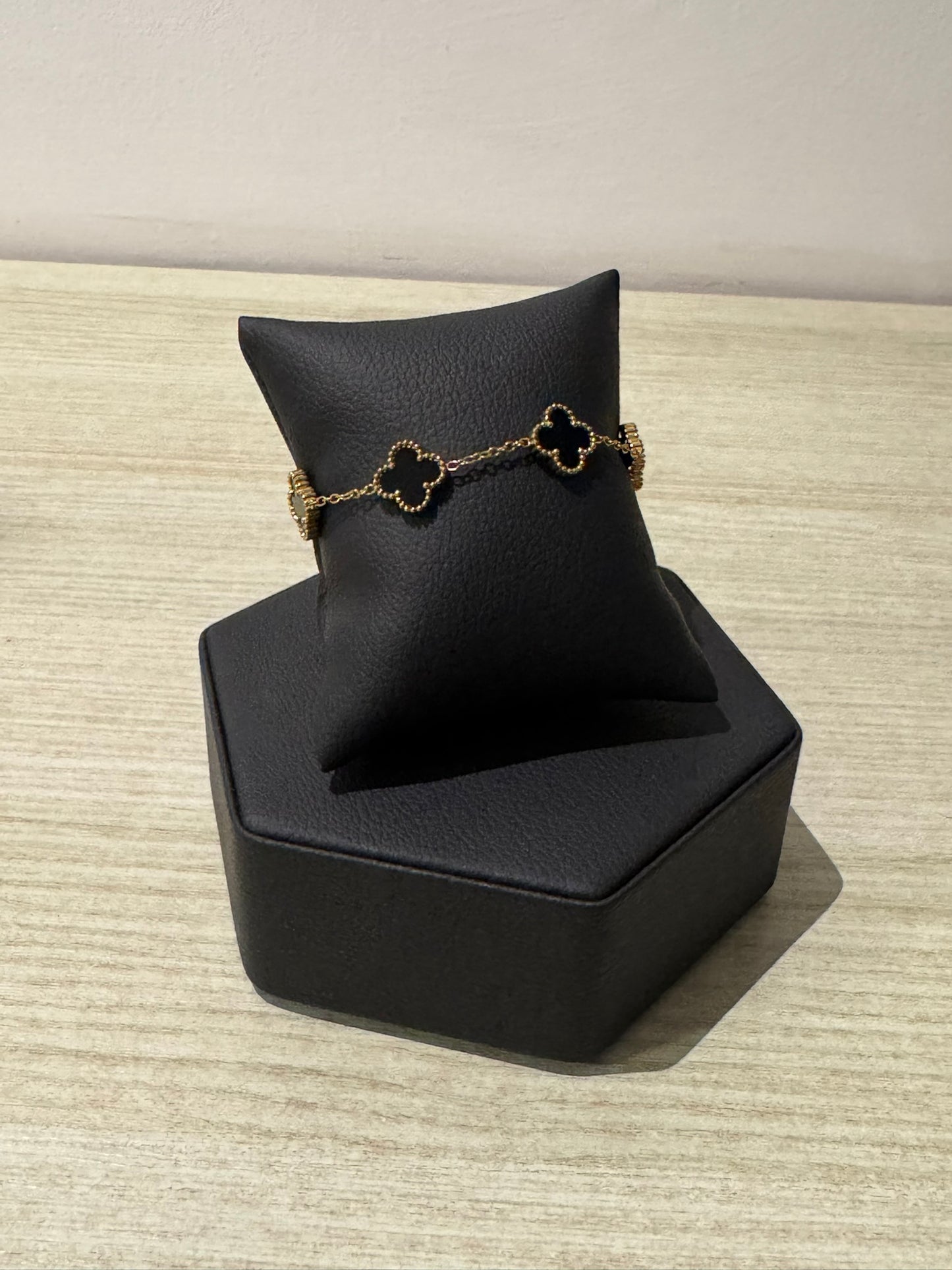 Brazalete Eslabón Corazón Dorado