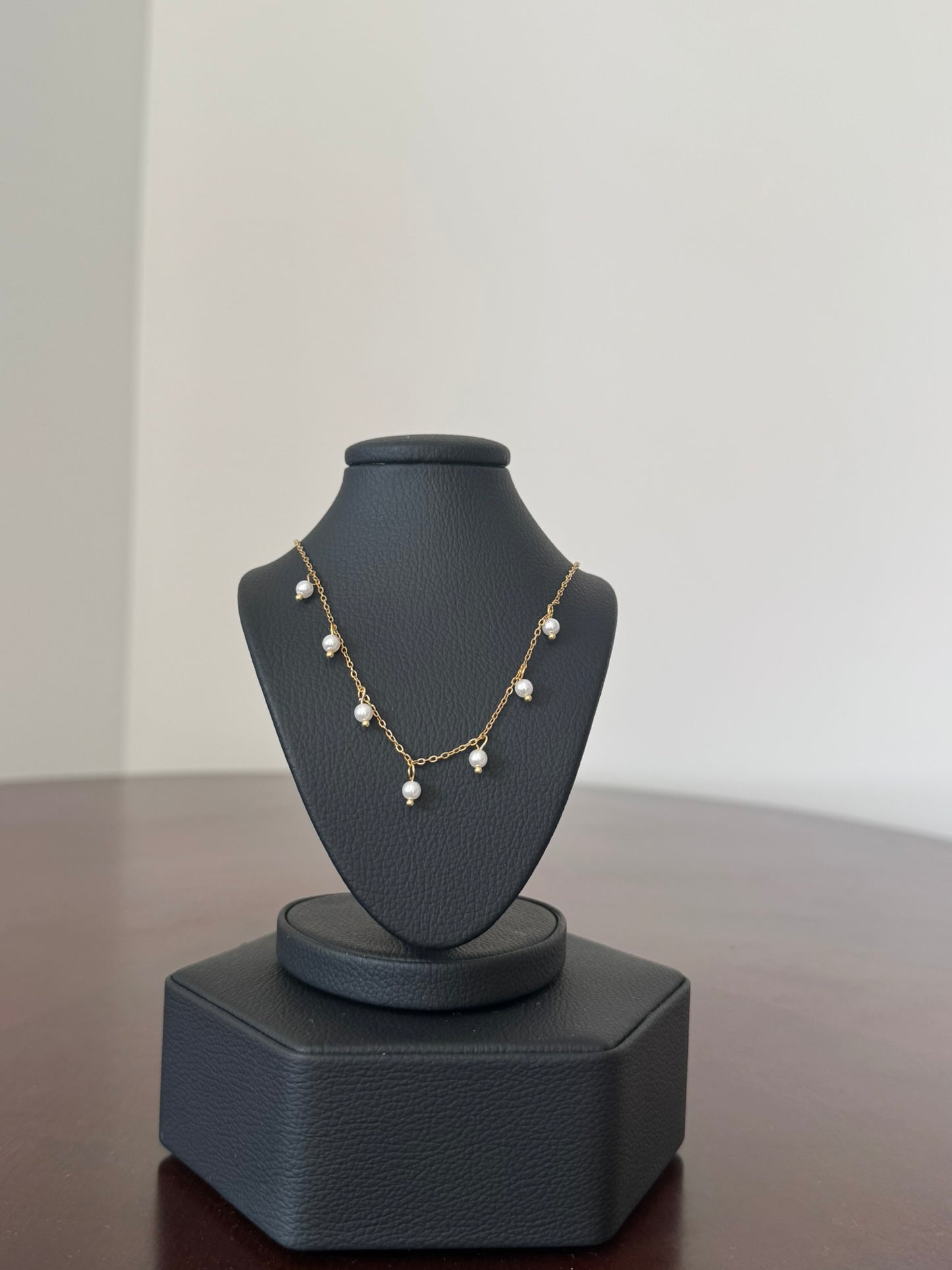 Collar Golden Pearl Drops - IXIA