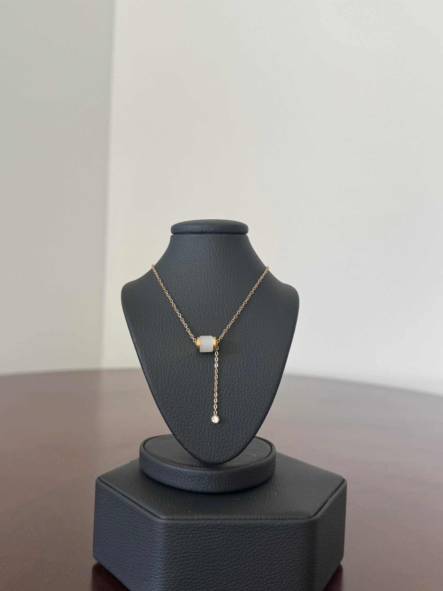 Collar Golden Pearl Solitaire - IXIA