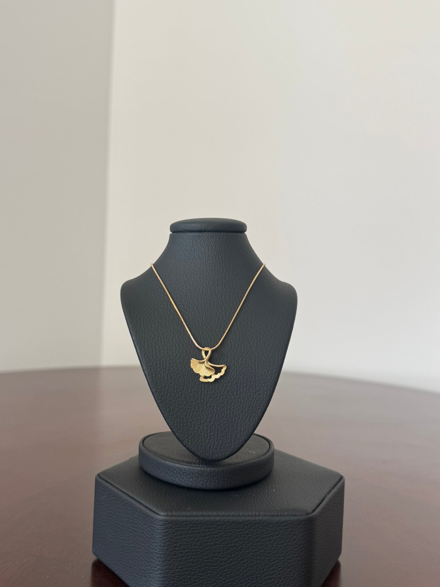 Collar Golden Mini Heart - IXIA