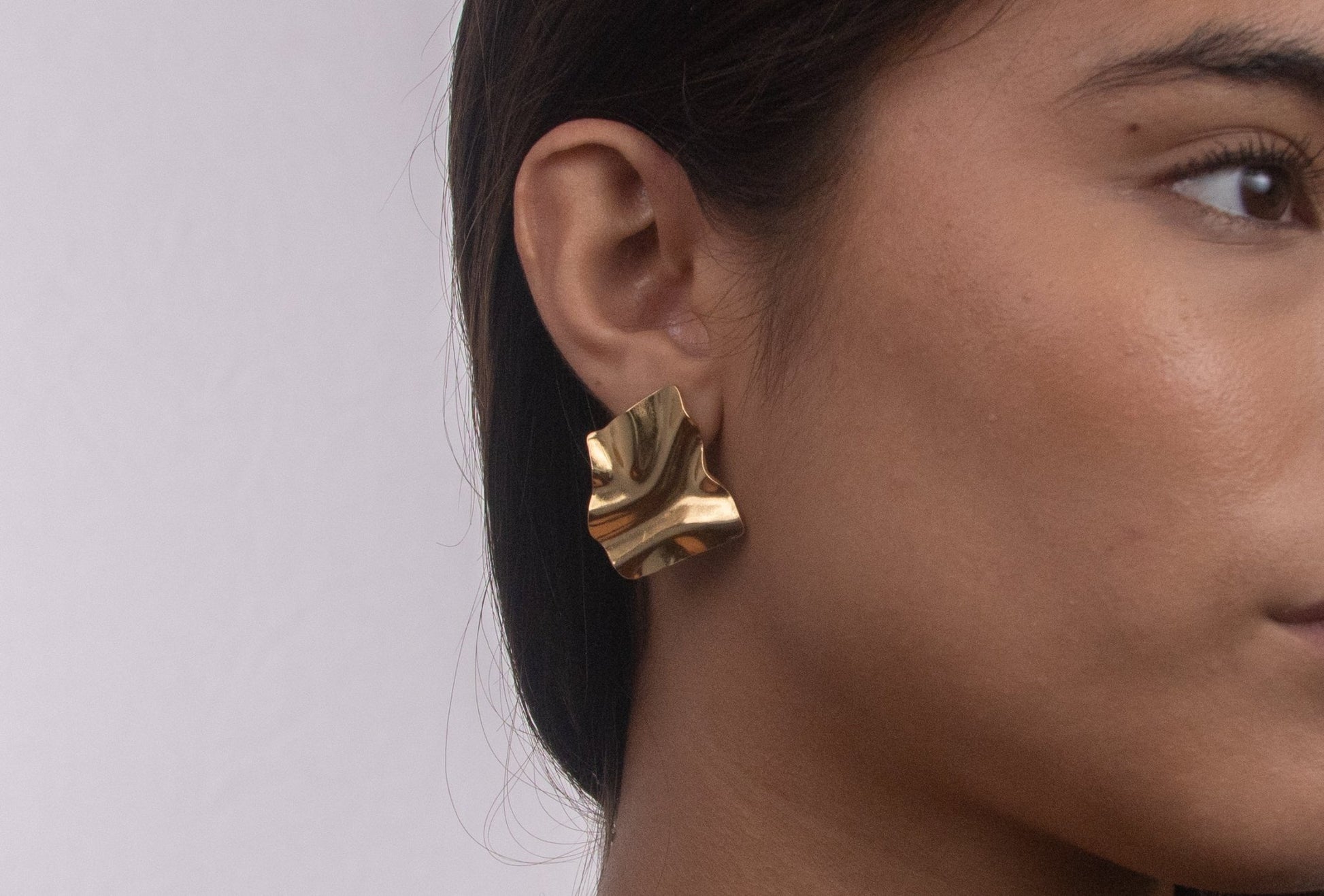 Aretes Aro Hoja Dorado - IXIA