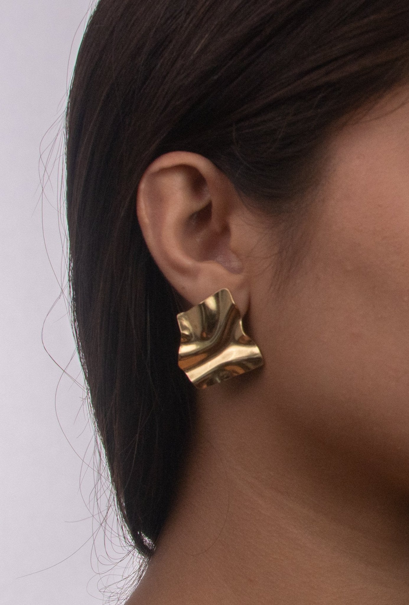 Aretes Aro Hoja Dorado - IXIA