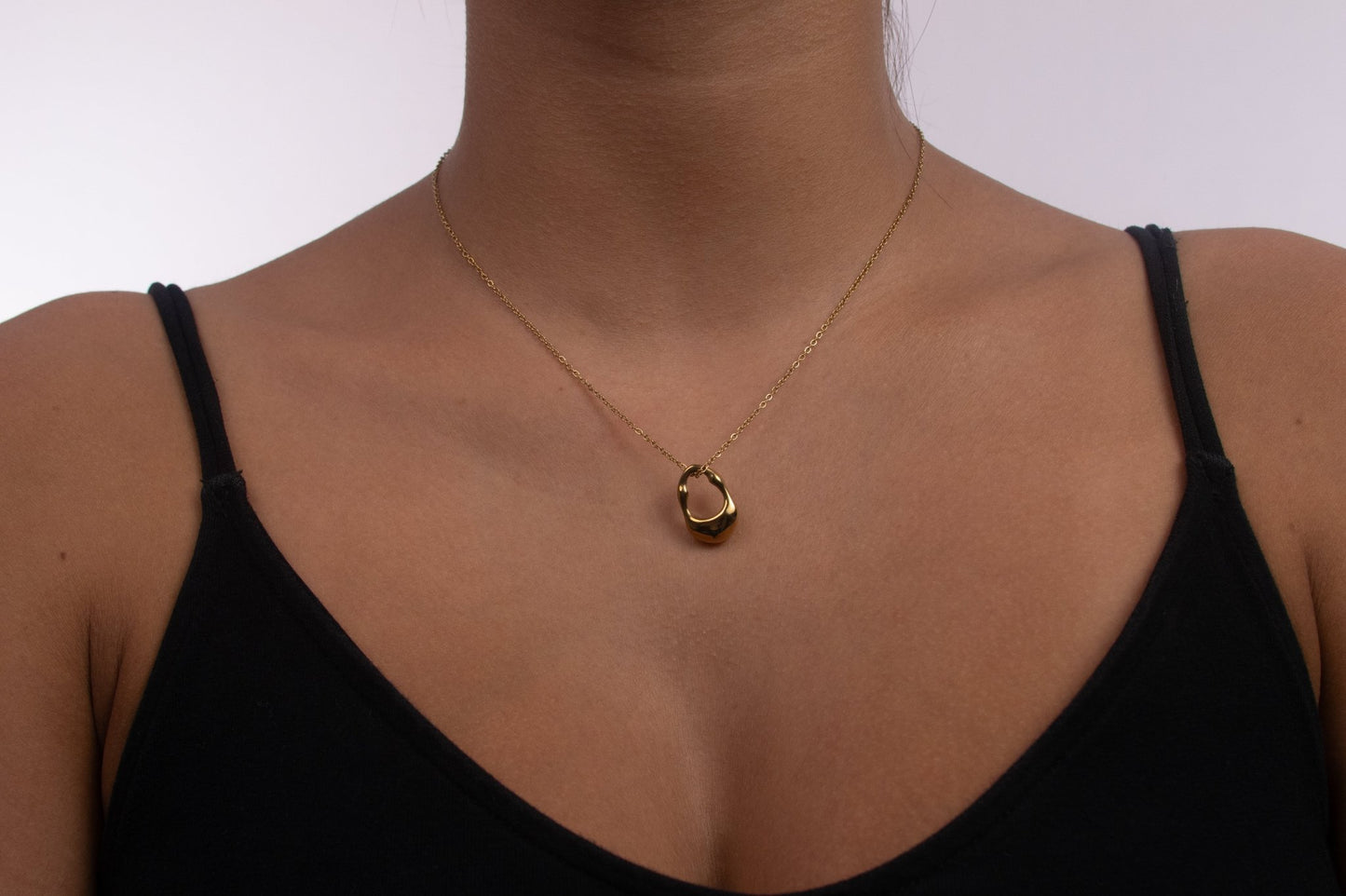 Collar Charm Redondo Dorado - IXIA